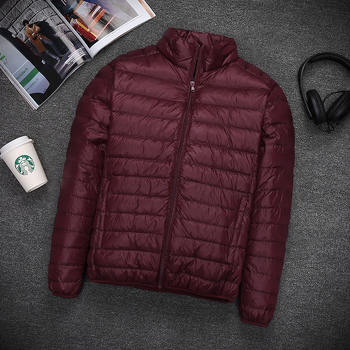 Jachetă de puf pentru bărbați ultra-subțire, scurtă, cu glugă și guler înalt, fermoar, exterior din nylon, umplutură din puf de rață alb, 550 fill power, impermeabilă și rezistentă la vânt, stil casual