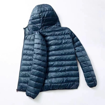 Jachetă de puf pentru bărbați ultra-subțire, scurtă, cu glugă și guler înalt, fermoar, exterior din nylon, umplutură din puf de rață alb, 550 fill power, impermeabilă și rezistentă la vânt, stil casual