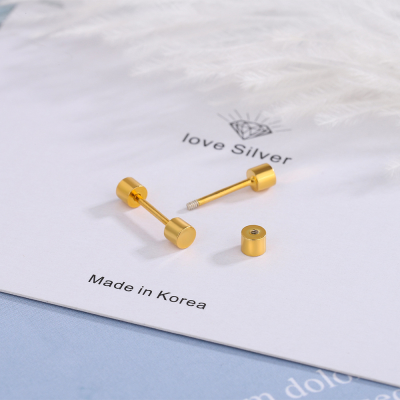 Réz fülbevalók Seiko felülettel, geometriai dizájn és szív alakú cirkón kövek