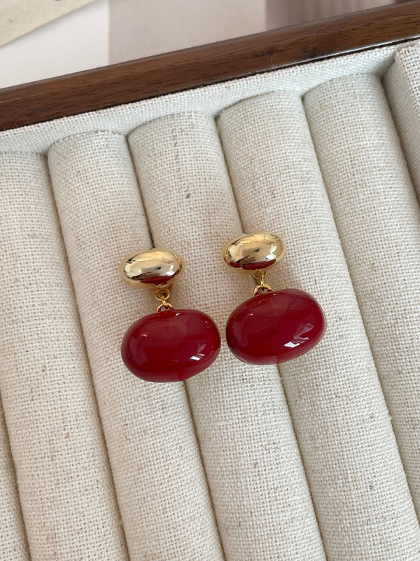 Naušnice od bakra, završni premaz uljem, geometrijski stil, inspirirano japanskim i korejskim dizajnom, izlazak jeseni 2023