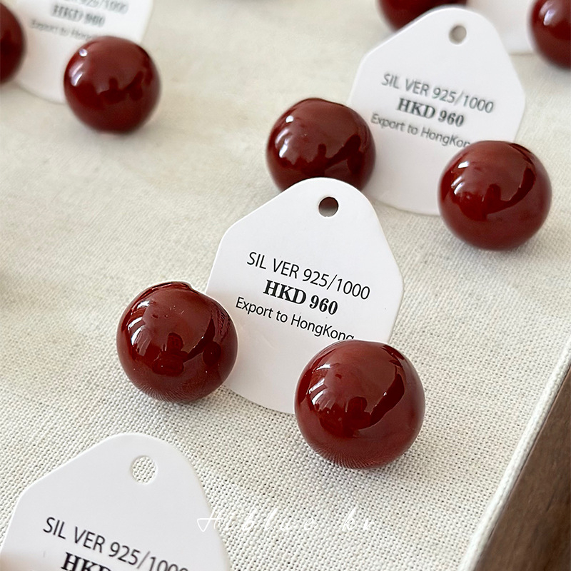 Naušnice od bakra, završni premaz uljem, geometrijski stil, inspirirano japanskim i korejskim dizajnom, izlazak jeseni 2023