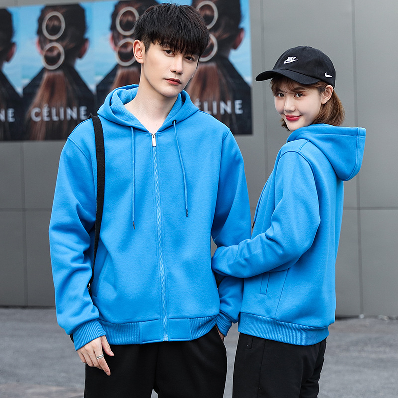 Mikina s kapuljom i zatvaračem te logom u tisku, pamukasta tkanina, unutarnja pamukova podstava, debeli materijal, džepovi s 3D zakrpama