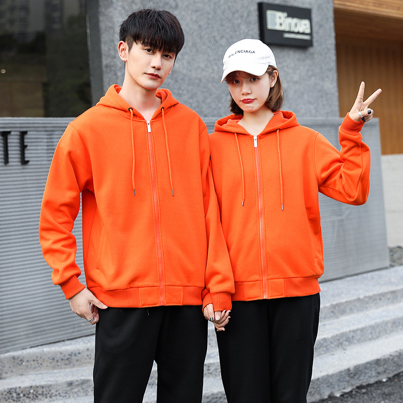 Mikina s kapuljom i zatvaračem te logom u tisku, pamukasta tkanina, unutarnja pamukova podstava, debeli materijal, džepovi s 3D zakrpama