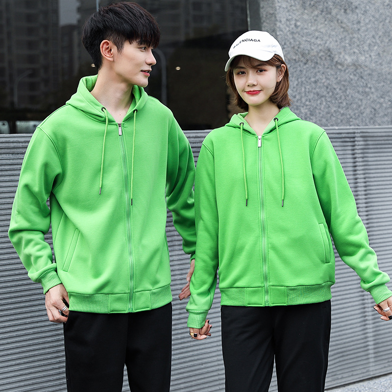 Mikina s kapuljom i zatvaračem te logom u tisku, pamukasta tkanina, unutarnja pamukova podstava, debeli materijal, džepovi s 3D zakrpama