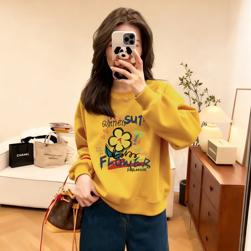 Női kapucnis pulóver kerek nyakkal, hosszú ujjú, szöveges nyomtatás, őszi 2025, európai elegáns ingázó stílus