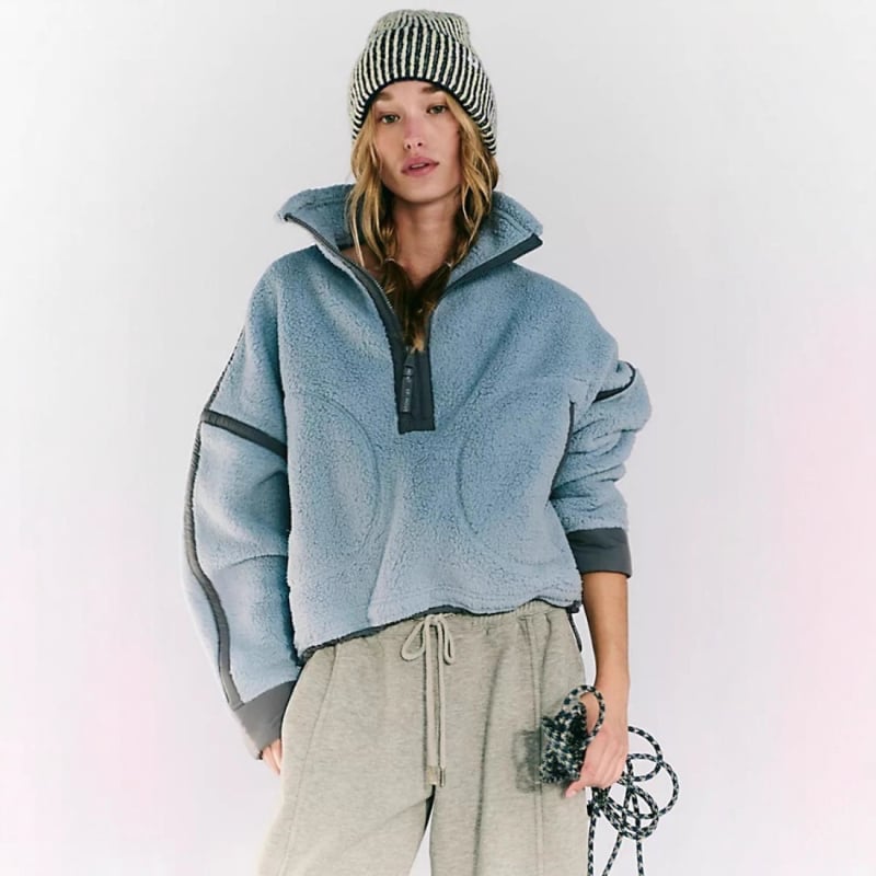 Ženski fleece pulover s kontrastnim blokovima boja, stojeći ovratnik, djelomični zip, dugi rukavi, slobodan kroj (jesen-zima)