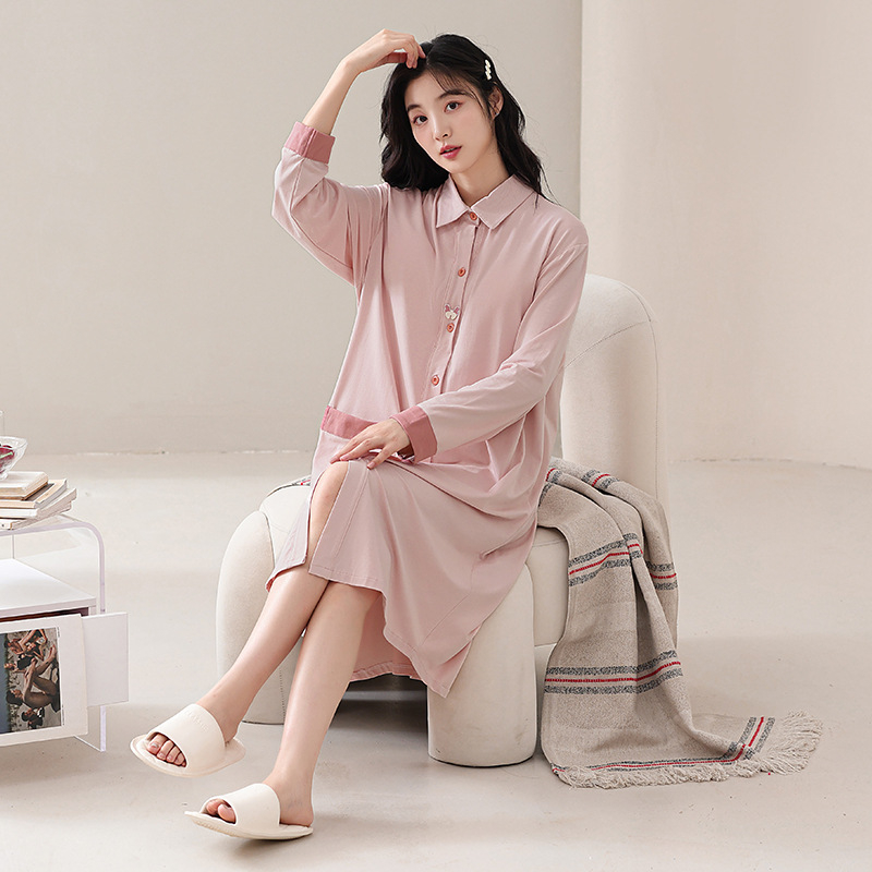 Ženska trudnica pamučna noćna haljina s jastučićem za grudi, dugi rukavi, srednja duljina, proljeće–jesen, prozračna i pogodna i za nošenje vani (90–95% pamuk, 181–200 g/m², dugi rukavi, srednja duljina)