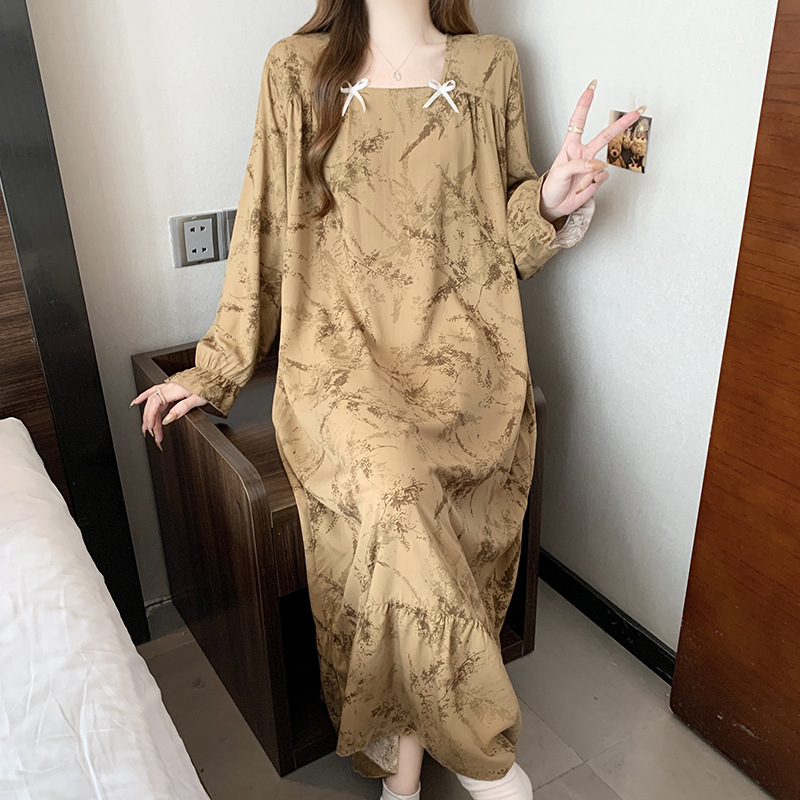 Noćna haljina s dugim rukavima od pamuk-svilk, izuzetno tanak viskozni materijal, U izrez, opuštena ravna silueta, kućna odjeća za spavanje