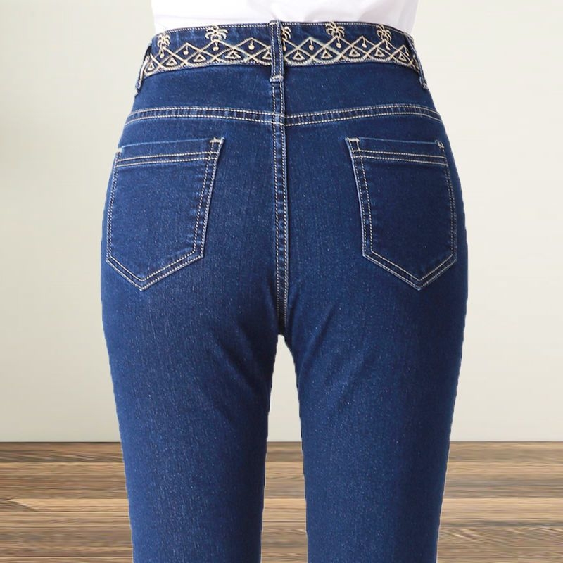 Ženske traperice, ravne krojene, visokim strukom, elastične, stanjivanje siluete (denim od pamuka; debela tkanina; proljeće 2025)
