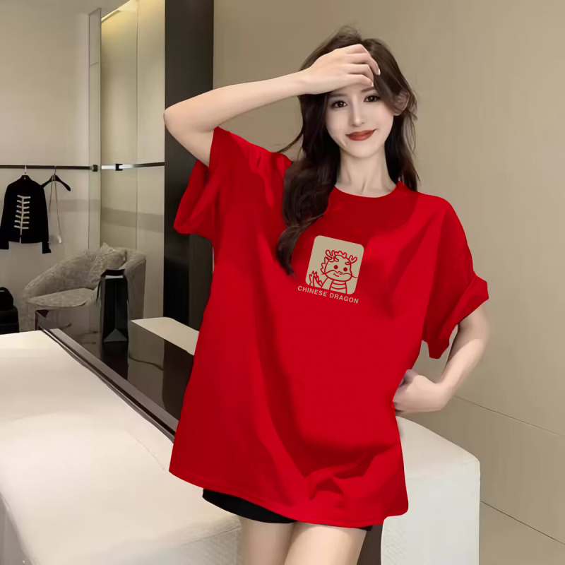 Ženski crveni pamučni T‑shirt s kratkim rukavima, plus veličina, ljeto 2025, udoban kroj, okrugli izrez, anime print, japansko-korejski ležerni stil