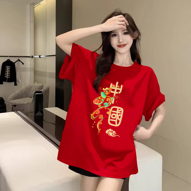 Ženski crveni pamučni T‑shirt s kratkim rukavima, plus veličina, ljeto 2025, udoban kroj, okrugli izrez, anime print, japansko-korejski ležerni stil