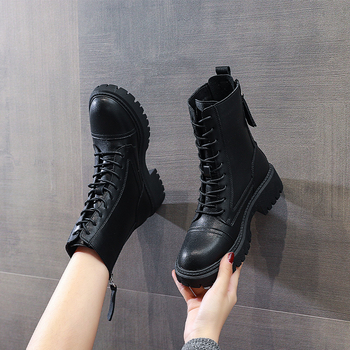 Sieviešu Martin zābaki ar bieza zoli, augšdaļa no divslāņu liellādas ādas, gumijas zole, lateksa iekšējā zole, 6–8 cm papēdis, korejiešu stils