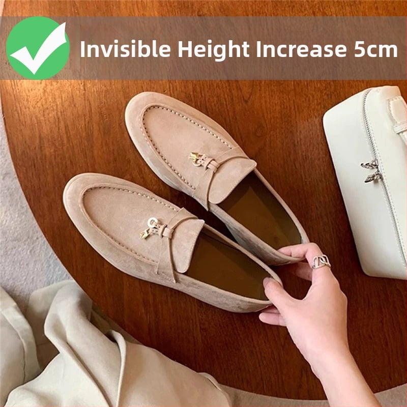 Moteriški slip-on loaferiai su kutais ir sagtimi, paslėpta aukštis, apvali nosis, mikropluošto viršus, guma padas, mikropluošto įdėklas