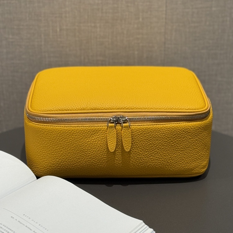 Patiesa ādas biscuit stila kosmētikas soma - pārnēsājama, daudzfunkcionāls ceļojumu kosmētikas organizētājs ar paplašināmu kapacitāti (pirmās slāņa liellopu āda; kanvas iekšējā odai; rāvējslēdzējs)