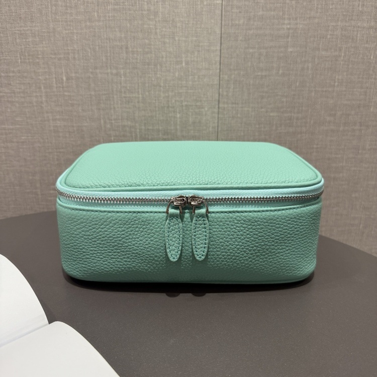 Patiesa ādas biscuit stila kosmētikas soma - pārnēsājama, daudzfunkcionāls ceļojumu kosmētikas organizētājs ar paplašināmu kapacitāti (pirmās slāņa liellopu āda; kanvas iekšējā odai; rāvējslēdzējs)