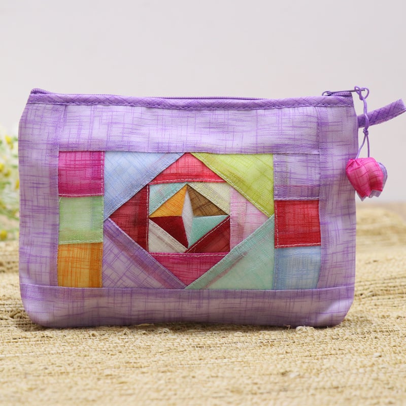 Unisex daudzslāņu soma ar rāvējslēdzēju kosmētikai, telefonam un tualetes piederumiem — kokvilnas un lina audums, ģeometrisks raksts, elpojoša, ūdensnecaurlaidīga, ļoti viegla Pavasara 2025