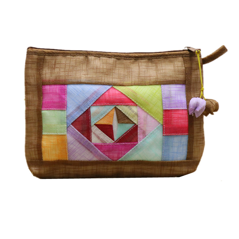 Unisex daudzslāņu soma ar rāvējslēdzēju kosmētikai, telefonam un tualetes piederumiem — kokvilnas un lina audums, ģeometrisks raksts, elpojoša, ūdensnecaurlaidīga, ļoti viegla Pavasara 2025