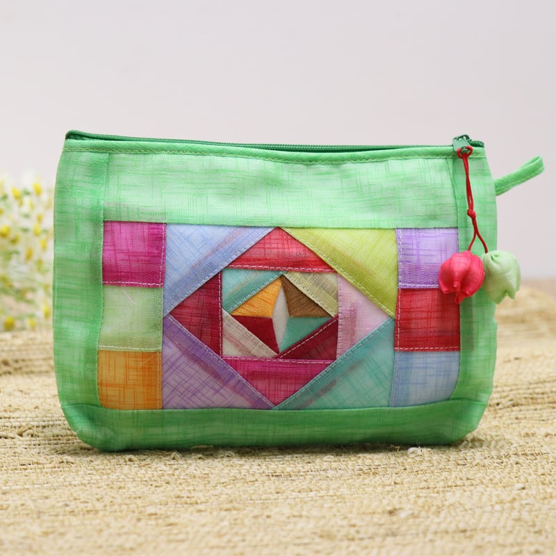 Unisex daudzslāņu soma ar rāvējslēdzēju kosmētikai, telefonam un tualetes piederumiem — kokvilnas un lina audums, ģeometrisks raksts, elpojoša, ūdensnecaurlaidīga, ļoti viegla Pavasara 2025