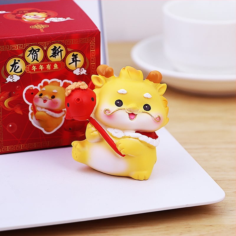 Drakono metų rezinė maskotė figūra stalui, namams ir automobilių interjerui (Be pritaikymo; Dovana gimtadienio ir naujiems namams)