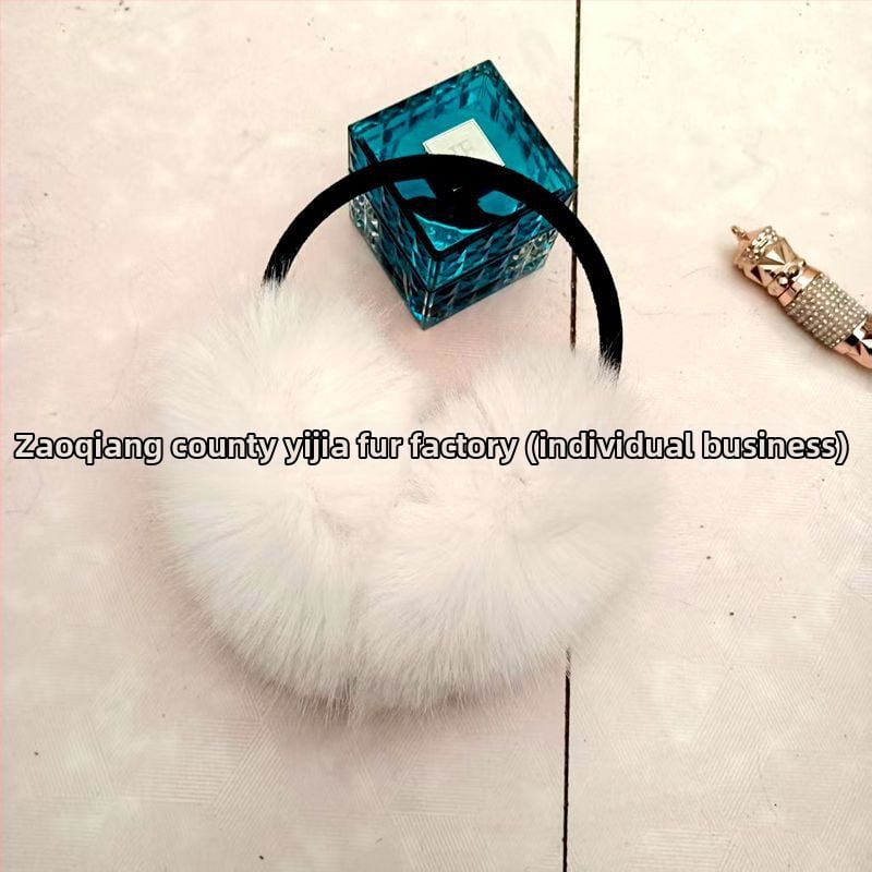 Ausu pušķi no mākslīgās lapsas kažokādas, pūkaini auss aizsargi, sejas optiski sašaurinošs dizains, silti un izturīgi pret salu