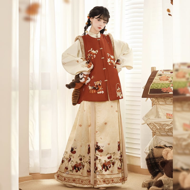 Női Hanfu, kínai stílus, téli verzió fleece béléssel — 80–90% poliészter; másodlagos anyag <30%; gallér nélkül; tél 2025