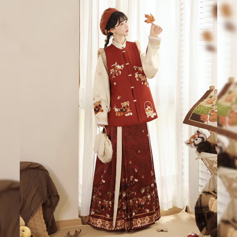 Női Hanfu, kínai stílus, téli verzió fleece béléssel — 80–90% poliészter; másodlagos anyag <30%; gallér nélkül; tél 2025