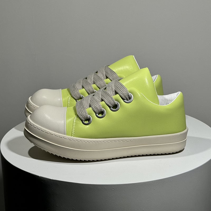 Platforminiai batai vyrams su apvalia nosimi, gumine padas, žemas viršus ir žemas kulnas (1–3 cm)