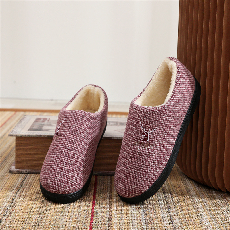 Kokvilnas iekšējās čības ar pūkainu oderi, universāls, raksts ar plaid, apaļš purns, vidējais augšdaļas augstums, zems papēdis 1–3 cm, ziemai, pavasarim un rudenim