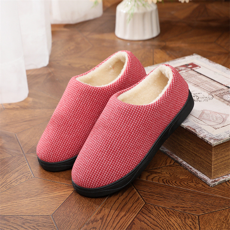 Kokvilnas iekšējās čības ar pūkainu oderi, universāls, raksts ar plaid, apaļš purns, vidējais augšdaļas augstums, zems papēdis 1–3 cm, ziemai, pavasarim un rudenim