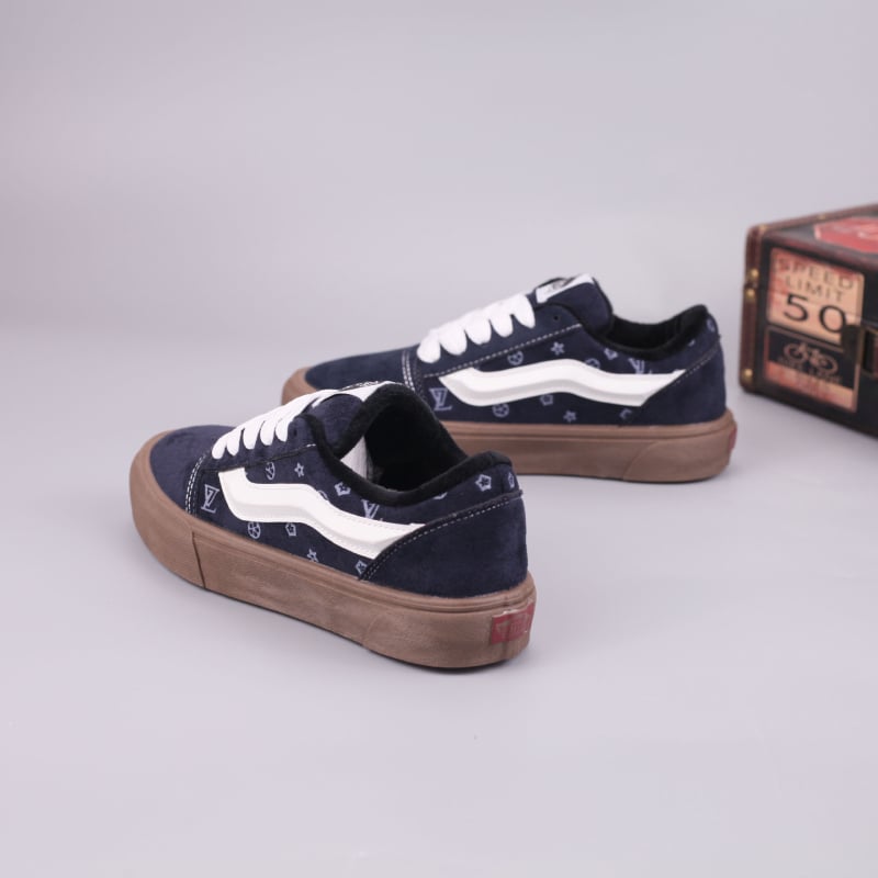 Unisex auduma kedas ar Paisley rakstu, kokvilnas odere, mākslīgās kažokādas zolīte, gumijas zole, šņorējums