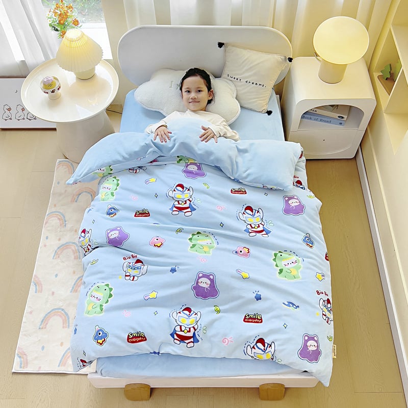 Gyerekeknek paplanhuzat - Geometriai és mesefigurás mintázat, reaktív nyomtatás, 300–500 g