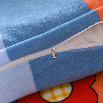 Tej velúros paplanhuzat, mintázat növényekkel és virágokkal, reaktív nyomtatás és színezés, modern minimalista stílus