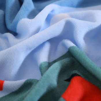 Tej velúros paplanhuzat, mintázat növényekkel és virágokkal, reaktív nyomtatás és színezés, modern minimalista stílus