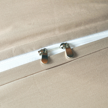 Paplanhuzat szatén pamutból, hosszú szálú, 100-as szálak, 1000–1500 g