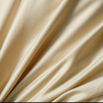 Paplanhuzat szatén pamutból, hosszú szálú, 100-as szálak, 1000–1500 g