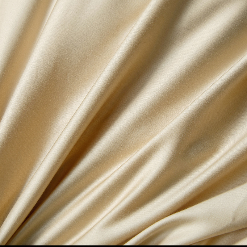 Paplanhuzat szatén pamutból, hosszú szálú, 100-as szálak, 1000–1500 g