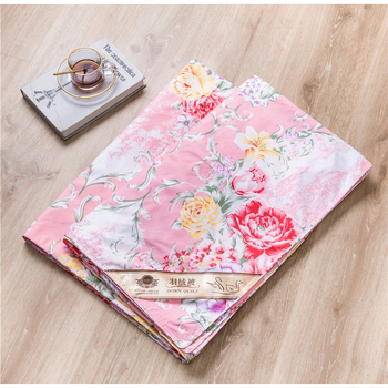 Paplanhuzat (Márka: Warm Brahman; Minta: Plant flowers; Szövés: Quilting; Nyomtatás és színezés: Reactive printing and dyeing; Anyag: Chemical Fiber)