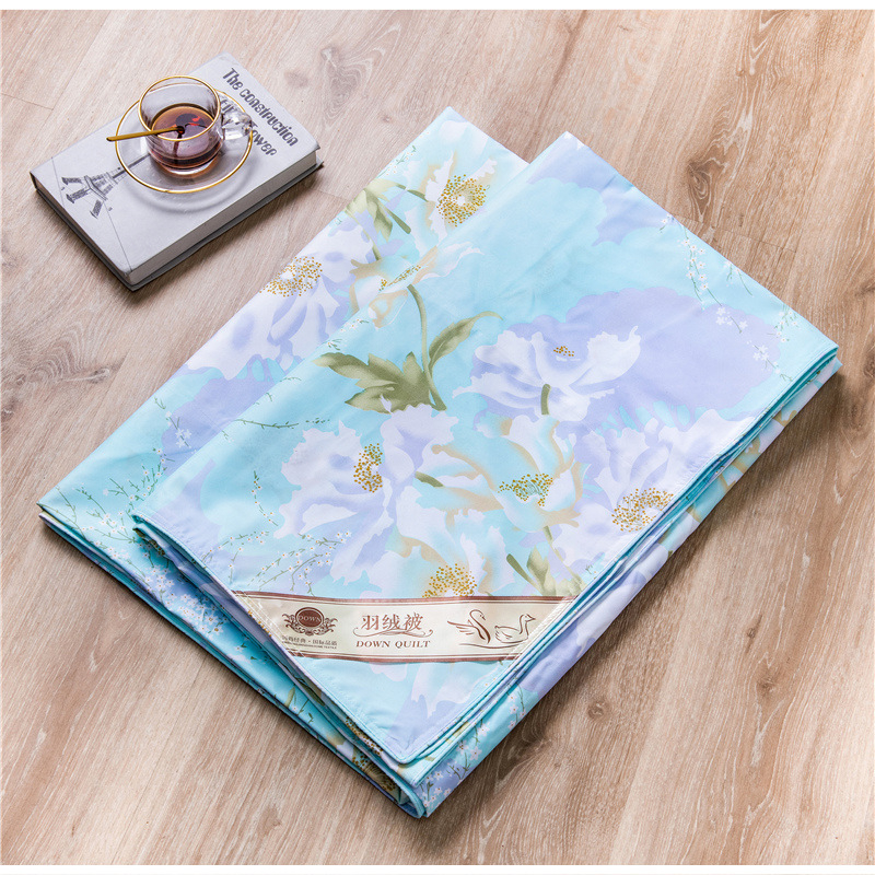 Paplanhuzat (Márka: Warm Brahman; Minta: Plant flowers; Szövés: Quilting; Nyomtatás és színezés: Reactive printing and dyeing; Anyag: Chemical Fiber)