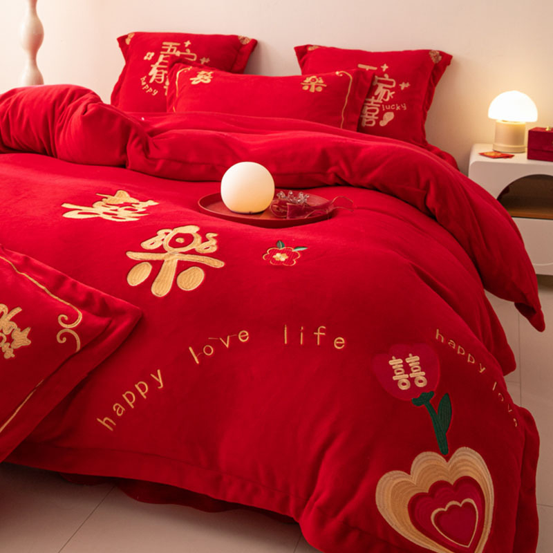 Četru daļu gultas veļas komplekts (piena samts; ģeometrisks raksts; Ķīnas kāzu stils; Twill audums; reaktīvā drukāšana un krāsošana)