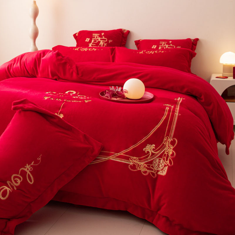 Četru daļu gultas veļas komplekts (piena samts; ģeometrisks raksts; Ķīnas kāzu stils; Twill audums; reaktīvā drukāšana un krāsošana)