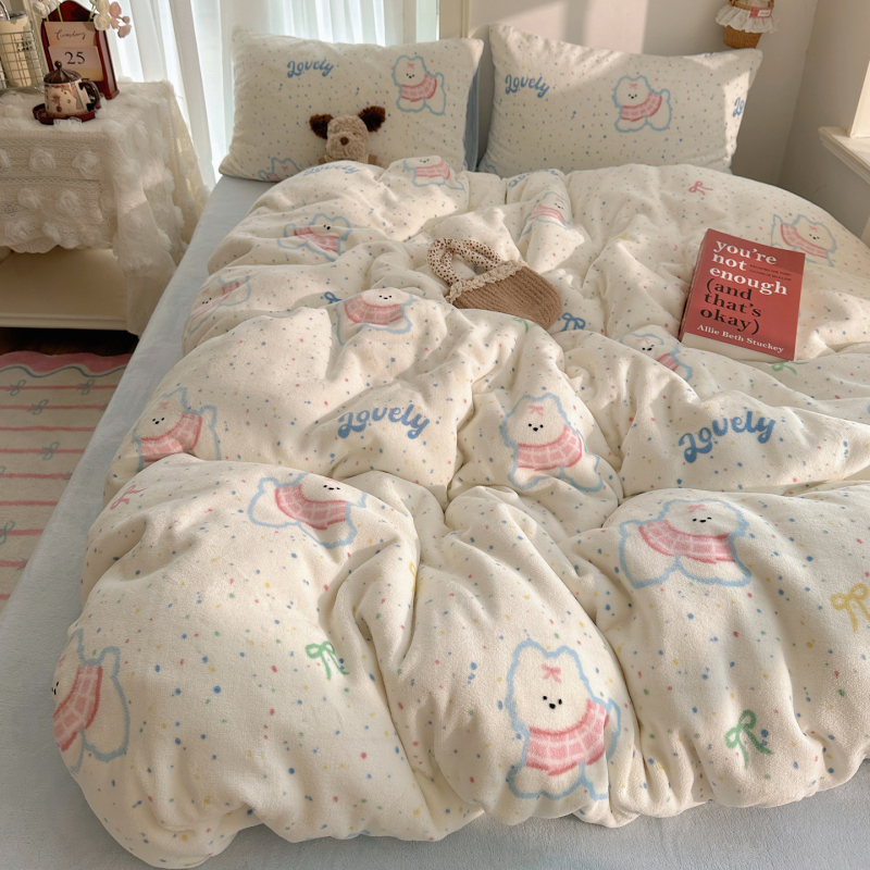 Tej velúr ágyneműhuzat garnitúra, rajzfilm minta, quiltelt varrás, reaktív nyomtatás és festés, anyagsúly 500–800 g/m²