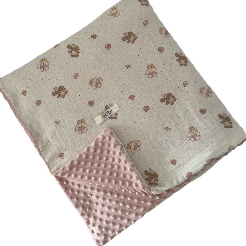 Fordított paplanhuzat: egyik oldal 100% pamut kettős rétegű ráncolt fonal, másik oldal bean velvet (100% poliészter); INS stílus, 1,5–2,0 kg, reaktív nyomtatás