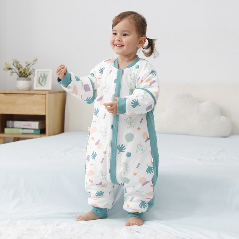 Baba hálózsák szétválasztható lábakkal, vastag téli steppelt dizájn, 100% pamut, poliészter töltet, levehető ujjak