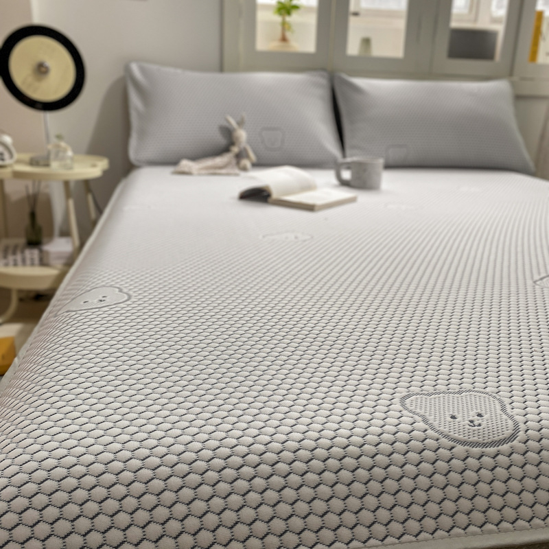 Мат за легло от вискозно влакно с ледена коприна, сгъваем и модерен стил, безопасен за бебета, принтована тъкан