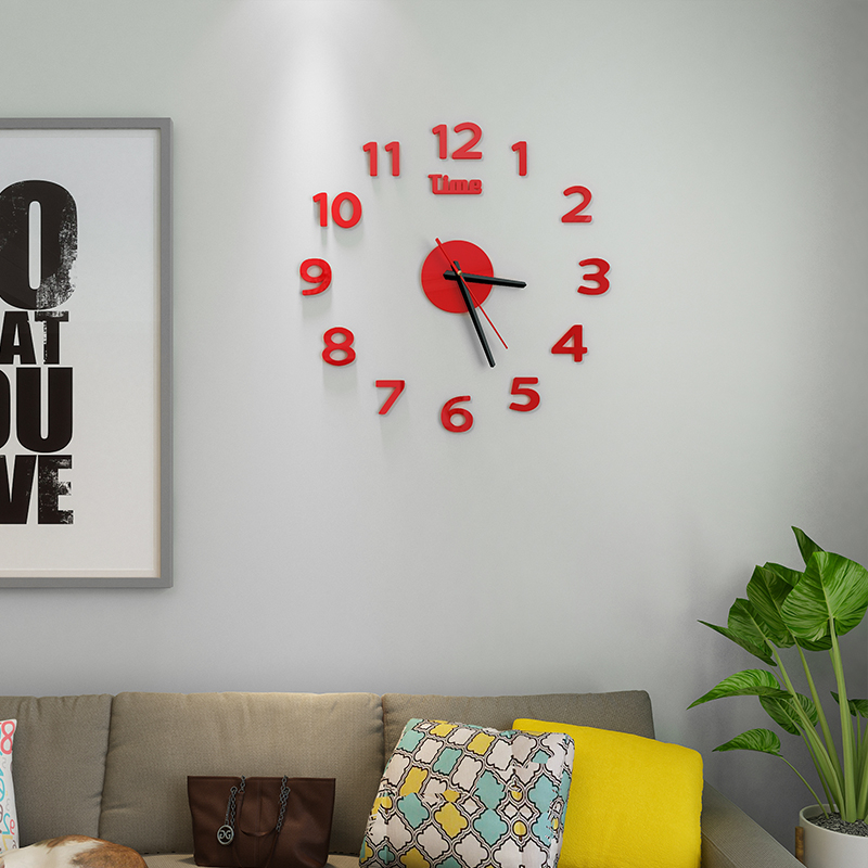 Gaismas analogais galda pulkstenis, ar bateriju darbību, akrila korpuss un kalts stikla ciparnīca