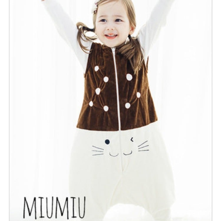 Baba hordozható alvózsák szétválasztott lábakkal tavasz-ősz időszakra, egybeöltözős kúszóruha otthon - tiszta gyapot anyag, gyapot töltet, súly legfeljebb 1 kg, fő összetevő 99,99%