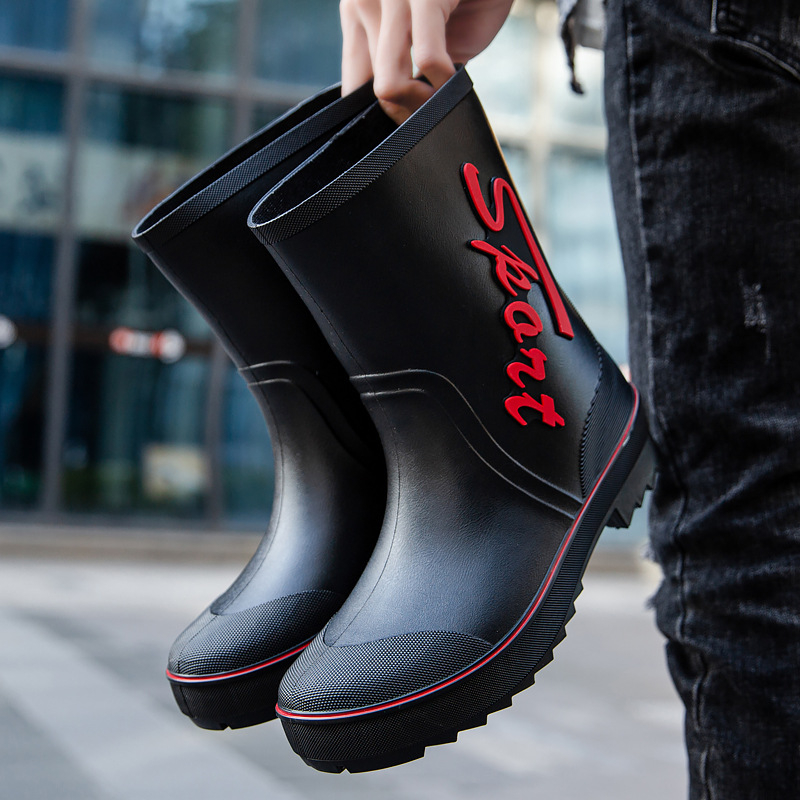 Meeste vihmajalatsid: veekindel PVC ülaosa, injektsioonivormiga plastikust talla, Slip-on disain, sisemus võrk ja kunstvill, libisemisvastased, soojad, kulumiskindlad, nelja hooajaga kasutamiseks