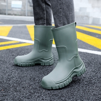 Meeste keskmise säärega vihmasaapad, PVC ülemine, plastmassist tald, veekindlad, libisemiskindlad, tõmblukuga sulgemine