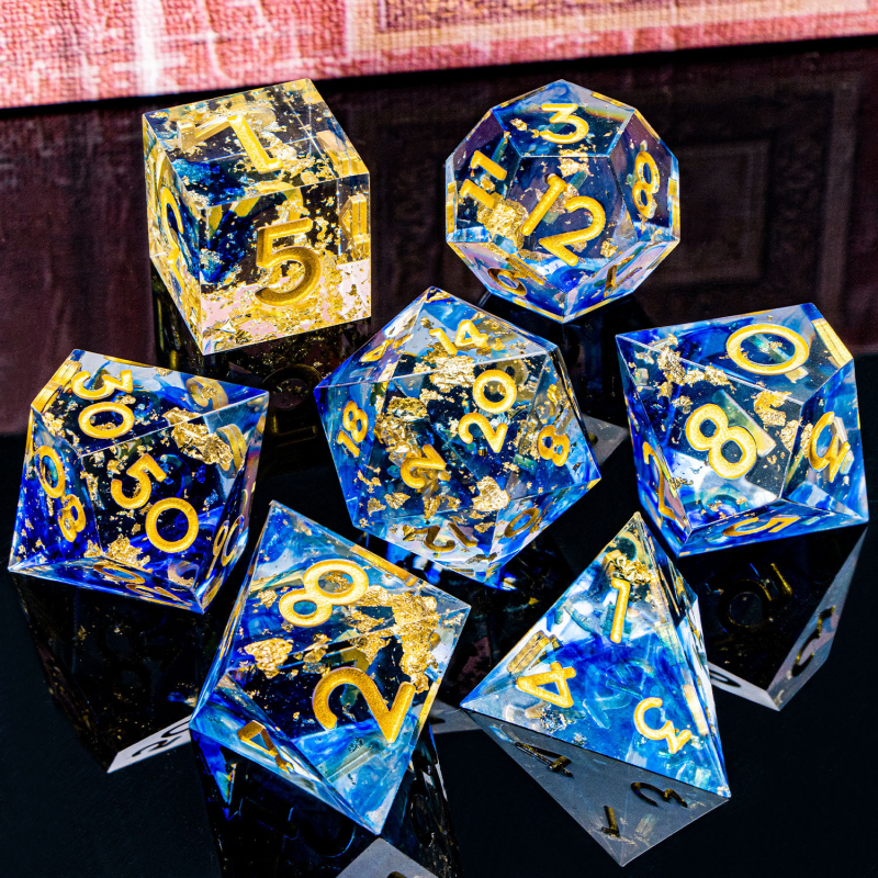 Set D&D kockica od smole — poliedrične D20 kocke s oštrim rubom, pravokutnog stila, 1 komplet u kutiji