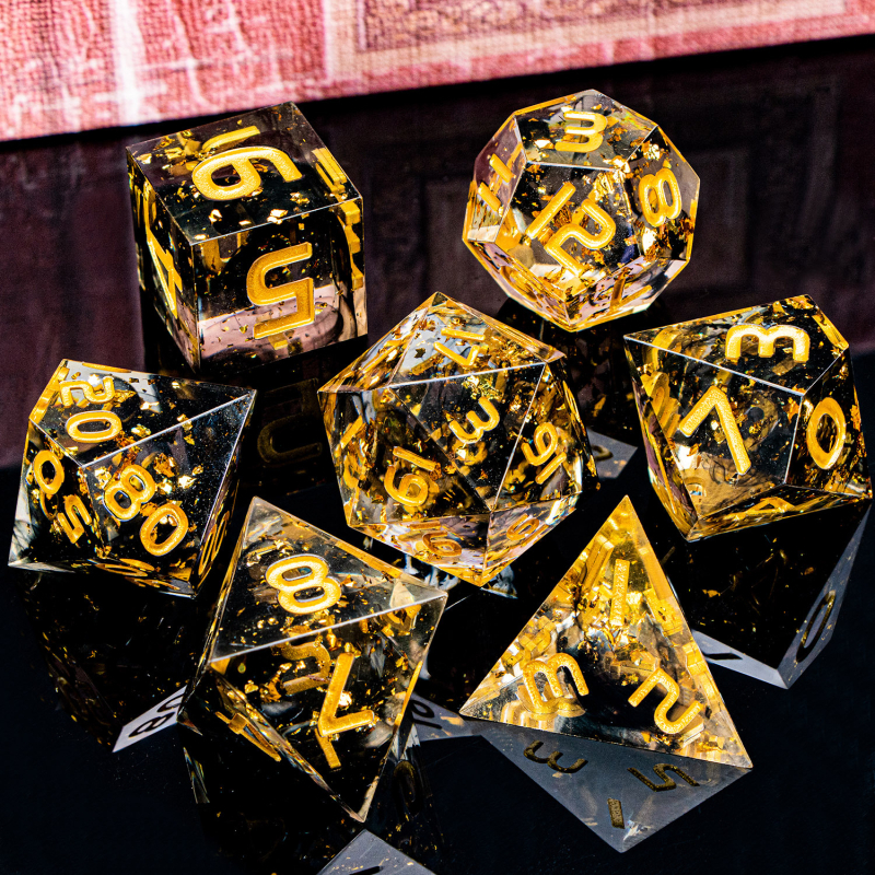 Set D&D kockica od smole — poliedrične D20 kocke s oštrim rubom, pravokutnog stila, 1 komplet u kutiji